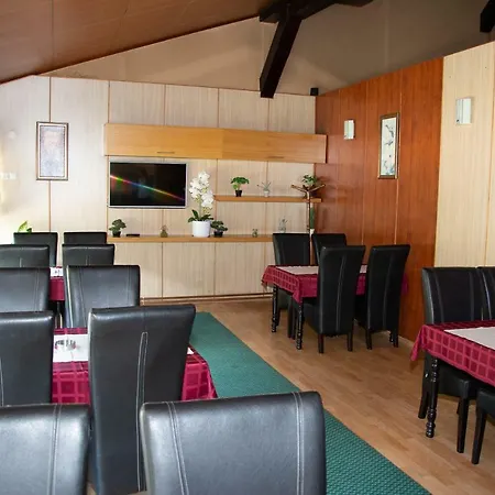 Tisa Hotel