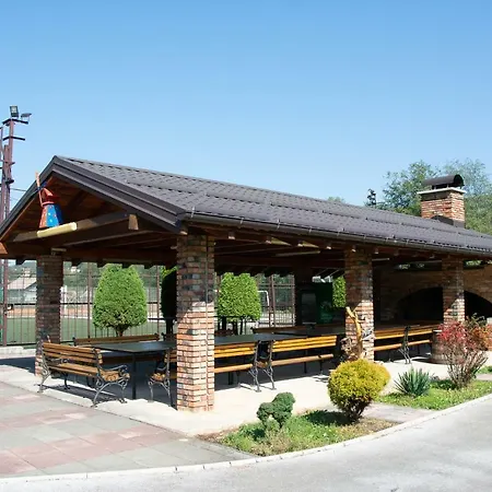 Tisa Hotel